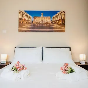 https://domusky.it-romehotels.com